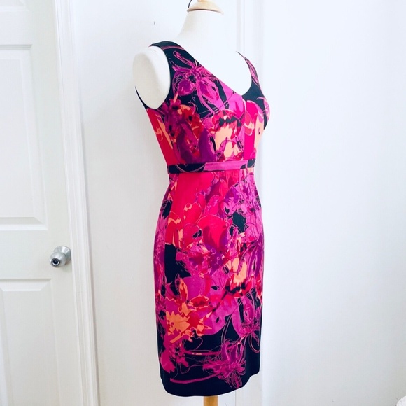 Elie Tahari SZ 4  Beautiful floral print Sheath style Cocktail Party dress - Picture 2 of 10